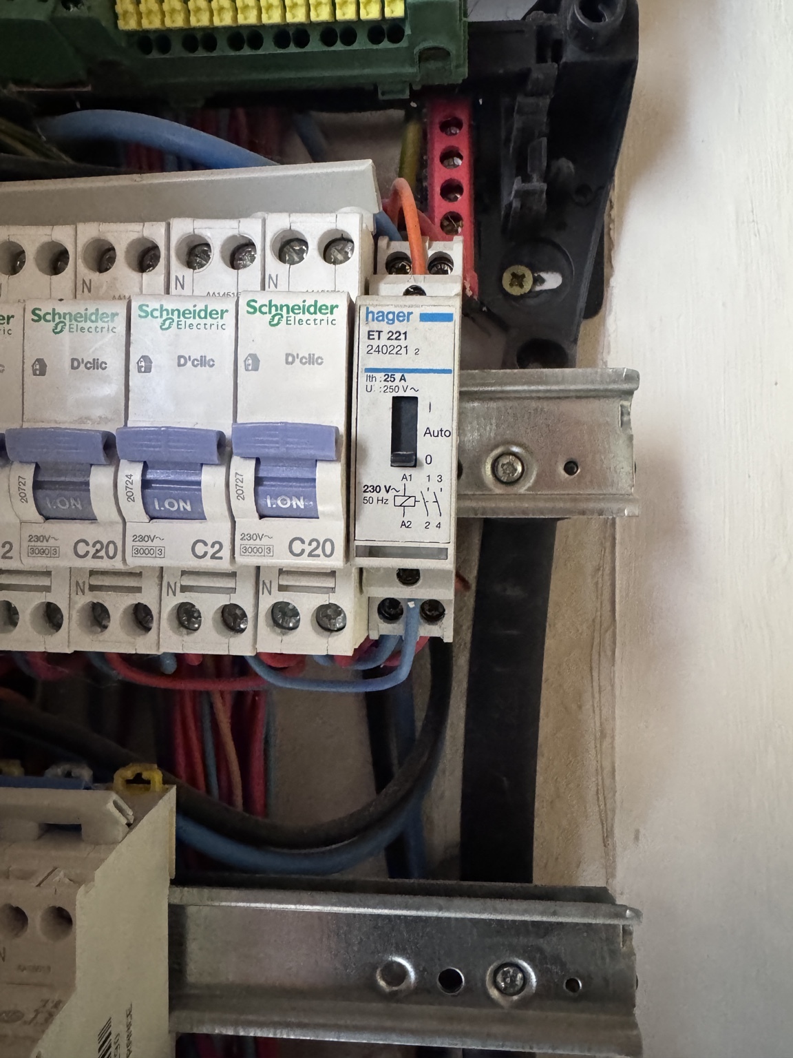 Day/night contactor inspection